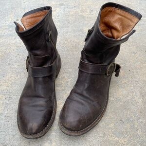 Fiorentini and Baker dark brown ankle boots